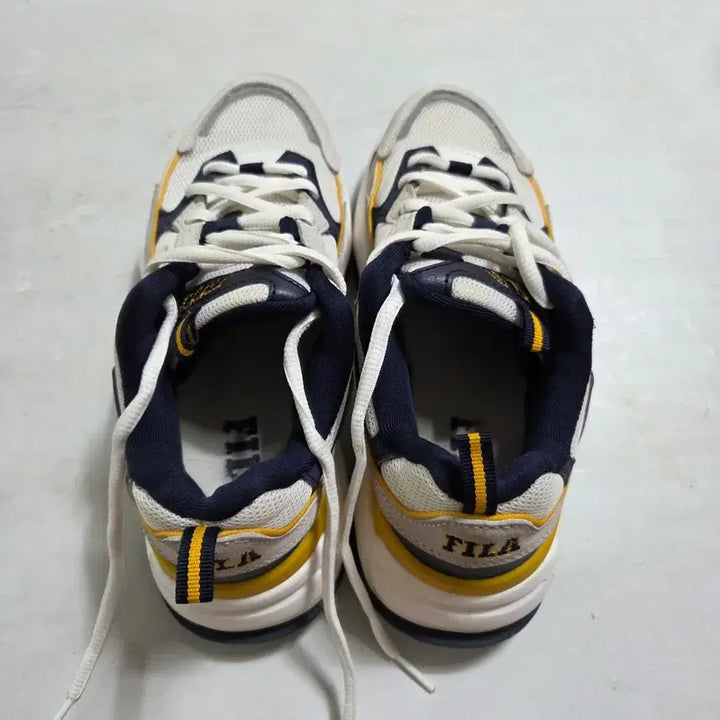 [SOLD OUT] 휠라 운동화 230