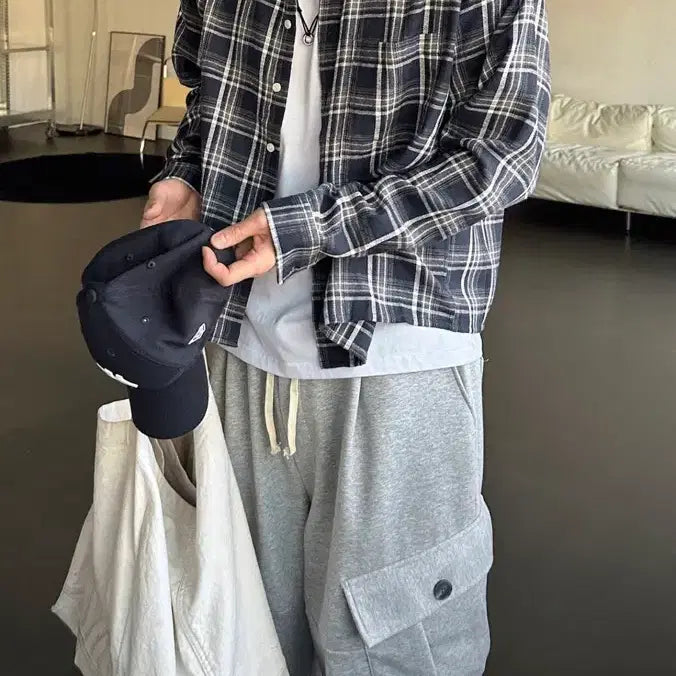 [BUNJANG] EEnus Navy Check Semi-Crop Shirt / EEnus 네이비 체크 세미크롭 셔츠 (FREE)