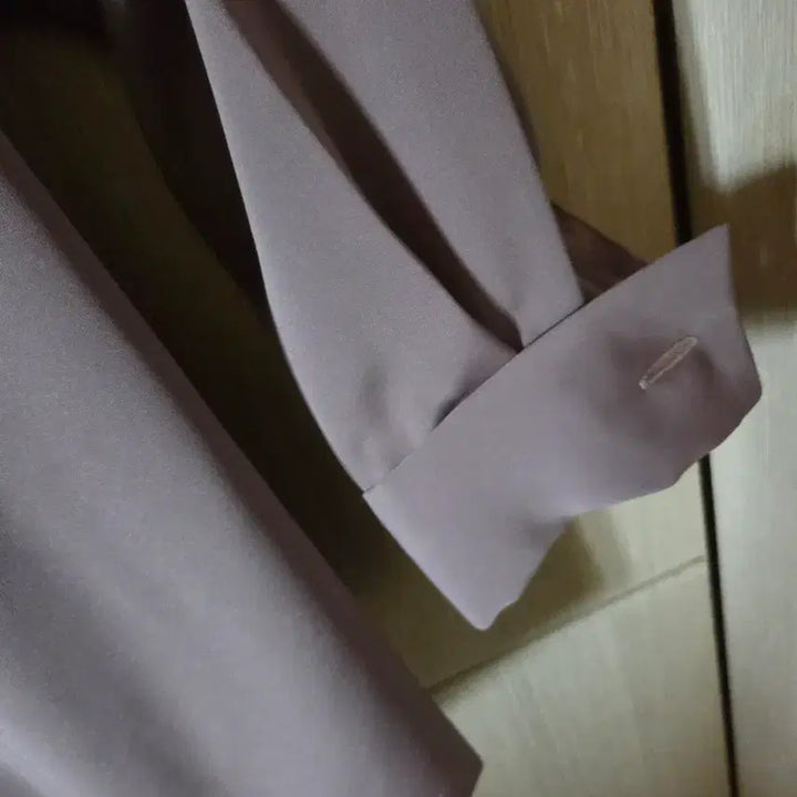 [BUNJANG] VIADRENN Sleeve Shirt / VIADRENN  슬리브 셔츠