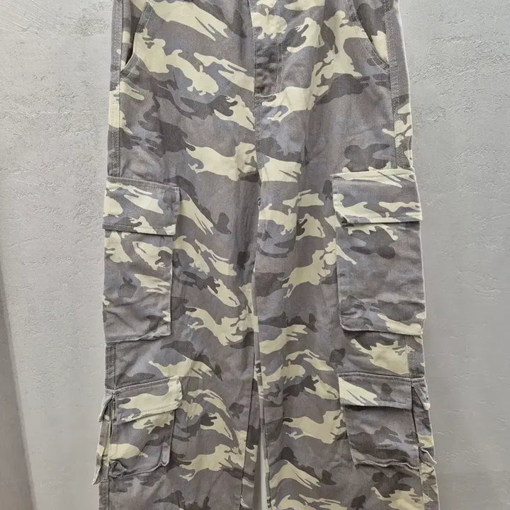 [SOLD OUT] And More 카모 카고 팬츠 M
