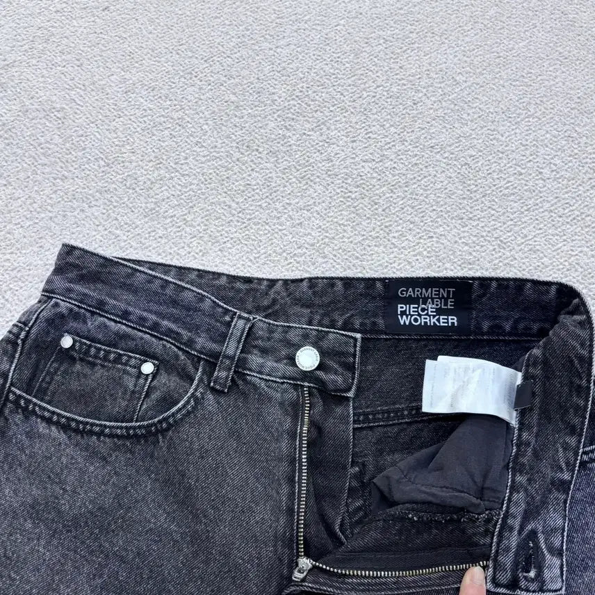 [BUNJANG] US(s) Garment Label Black Denim Pants / US(s) 가먼트레이블 블랙 데님 팬츠 0424E