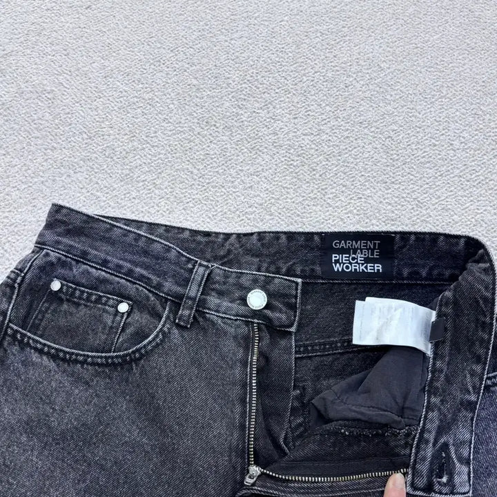 [BUNJANG] US(s) Garment Label Black Denim Pants / US(s) 가먼트레이블 블랙 데님 팬츠 0424E