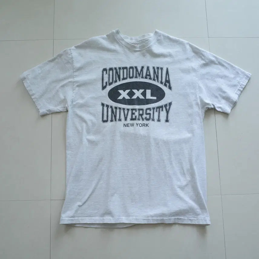 [BUNJANG] Hanes Condomania Printed Single Stitch T-shirt / 90s USA Hanes 콘도마니아 프린팅 싱글스티치 티셔츠