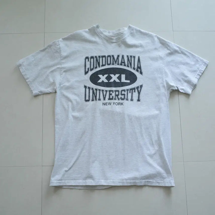 [BUNJANG] Hanes Condomania Printed Single Stitch T-shirt / 90s USA Hanes 콘도마니아 프린팅 싱글스티치 티셔츠