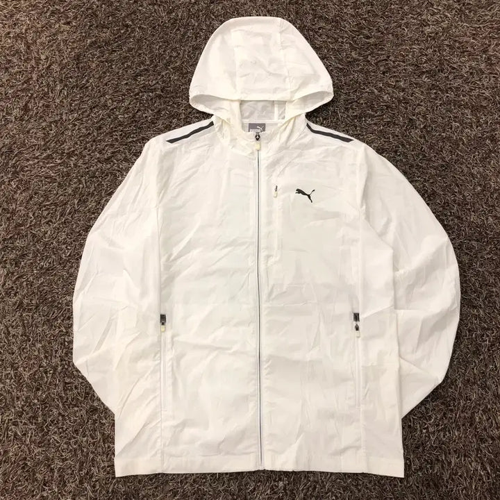 [BUNJANG] Puma White Nylon Hooded Windbreaker Jacket / L 푸마 화이트 나일론 후드 바람막이 자켓