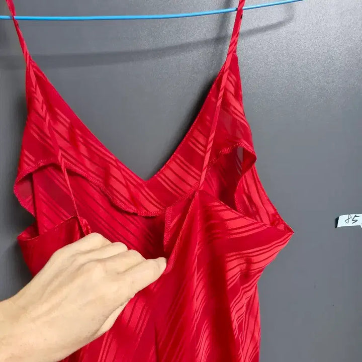 [BUNJANG] Taepyeongyang Red Stripe Slip 95 / 태평양 레드 스트라이프 슬립  95. 새상품.   85