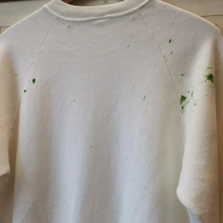 [BUNJANG] Vintage Plain Sweatshirt with Painting Damage - White L / 90s 빈티지 스웻셔츠 플레인 스웻셔츠 페인팅 데미지 화이트 L