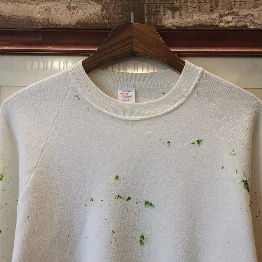 [BUNJANG] Vintage Plain Sweatshirt with Painting Damage - White L / 90s 빈티지 스웻셔츠 플레인 스웻셔츠 페인팅 데미지 화이트 L
