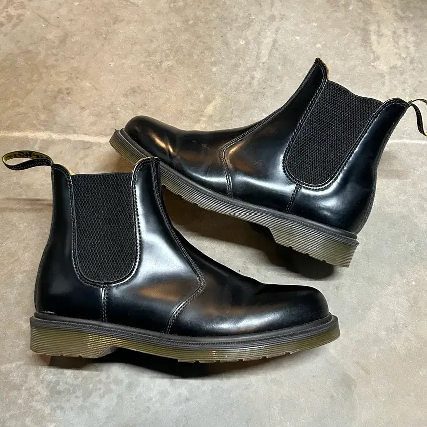 [BUNJANG] Dr. Martens 2976 Vex Chelsea Boots Smooth Black / 260) 닥터마틴 2976 벡스 첼시 부츠 스무스 블랙