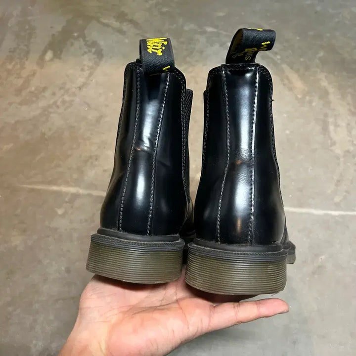 [BUNJANG] Dr. Martens 2976 Vex Chelsea Boots Smooth Black / 260) 닥터마틴 2976 벡스 첼시 부츠 스무스 블랙