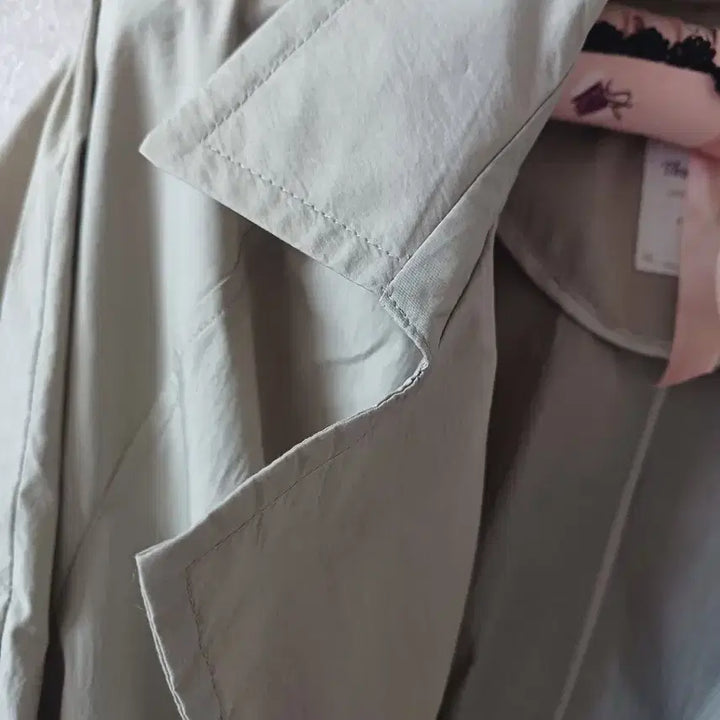 [SOLD OUT] 써스데이아일랜드 트렌치코트