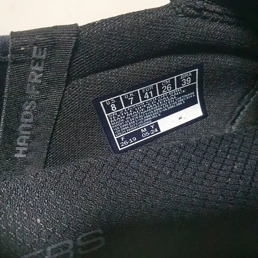 [SOLD OUT] 스케쳐스 아치핏 슬립온 블랙 260