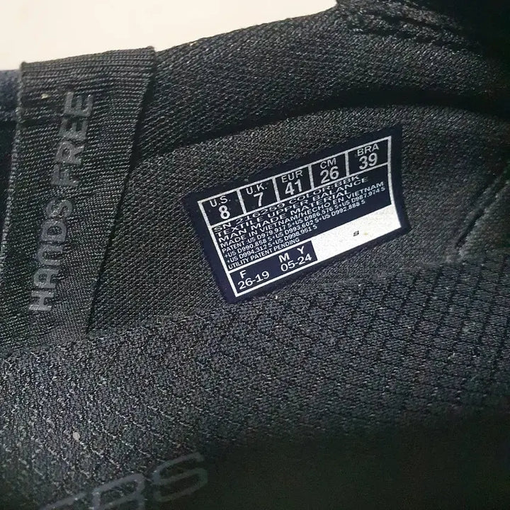 [SOLD OUT] 스케쳐스 아치핏 슬립온 블랙 260