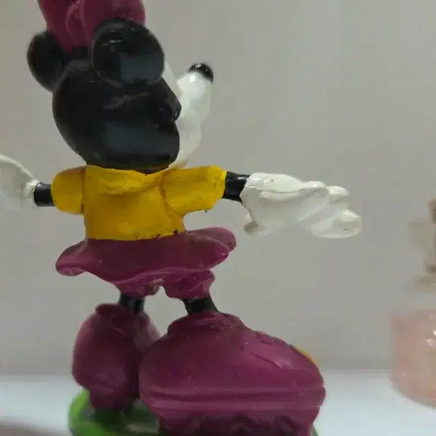 [BUNJANG] Classic Vintage Minnie Mouse Rubber Strap Keychain / 고전 빈티지 미니마우스 고무 스트랩 키링 디즈니
