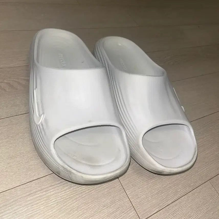 [SOLD OUT] (250) 나이키 리주버네이트 슬라이드