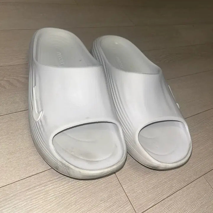 [SOLD OUT] (250) 나이키 리주버네이트 슬라이드