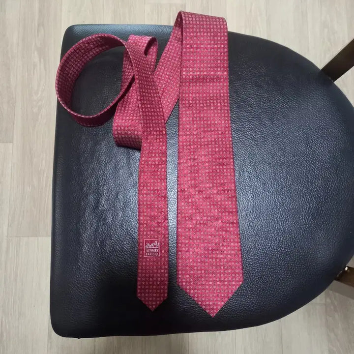 [BUNJANG] Hermès H Logo Silk Tie Burgundy / 에르메스 H로고 넥타이
