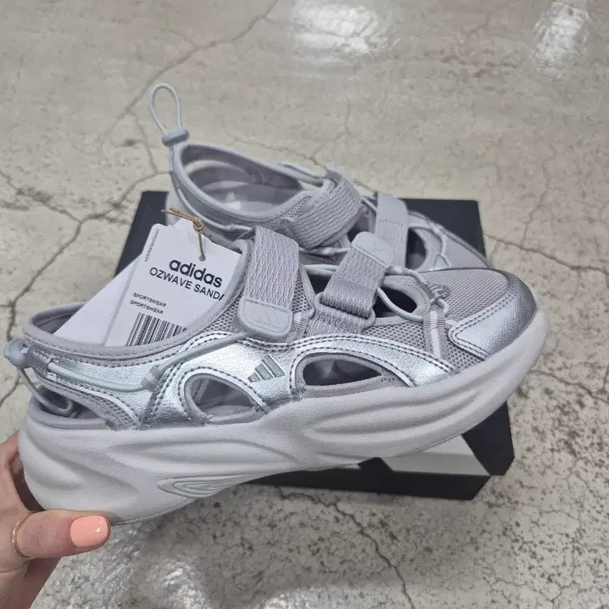 [BUNJANG] Adidas Ozworld Sandals Silver / 아디다스 오즈웨이브 샌들 실버