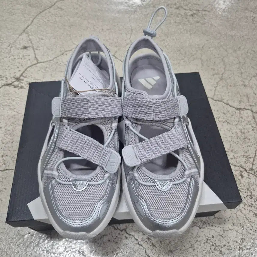 [BUNJANG] Adidas Ozworld Sandals Silver / 아디다스 오즈웨이브 샌들 실버