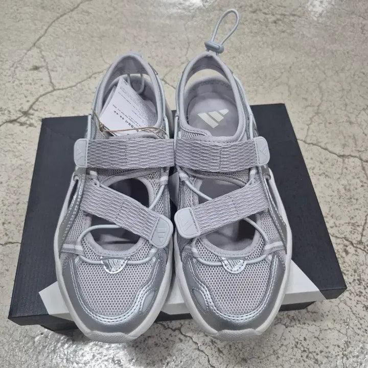 [BUNJANG] Adidas Ozworld Sandals Silver / 아디다스 오즈웨이브 샌들 실버