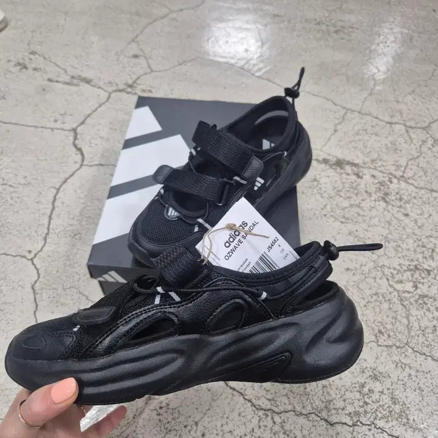[BUNJANG] 아디다스 오즈웨이브 샌들 블랙 / 아디다스 오즈웨이브 샌들 블랙