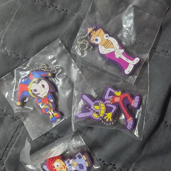 [BUNJANG] Amazing Digital Circus Jax and Kinger Rubber Strap Keyring Bundle / 디씨 어메이징 디지털 서커스 잭스 포함 고무스트랩 키링 일괄 판매