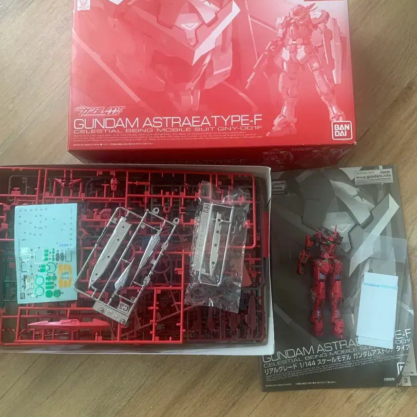 [BUNJANG] RG Astraea F Gundam Partial Assembly with Delpi Decal / rg 아스트레아 f 건담 부분가조립 델피데칼 포함 팝니다