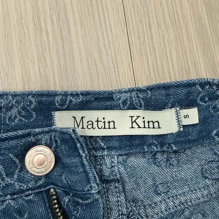 [BUNJANG] Martin Kim Floral Pattern Denim Pants (Size S) / martin kim  마뗑킴 플라워패턴 데님팬츠 사이즈 S