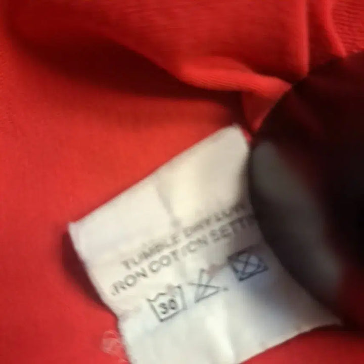 [BUNJANG] Emporio Armani 1982 Red T-shirt / 엠포리오 아르마니 반팔 티셔츠 레드 1982