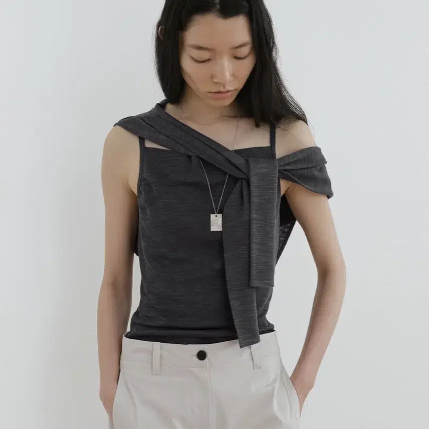 [BUNJANG] Lowtide Knit Sleeveless Cardigan Set-up Charcoal / (새상품) 로우타이드 니트 슬리브리스 가디건 셋업 차콜