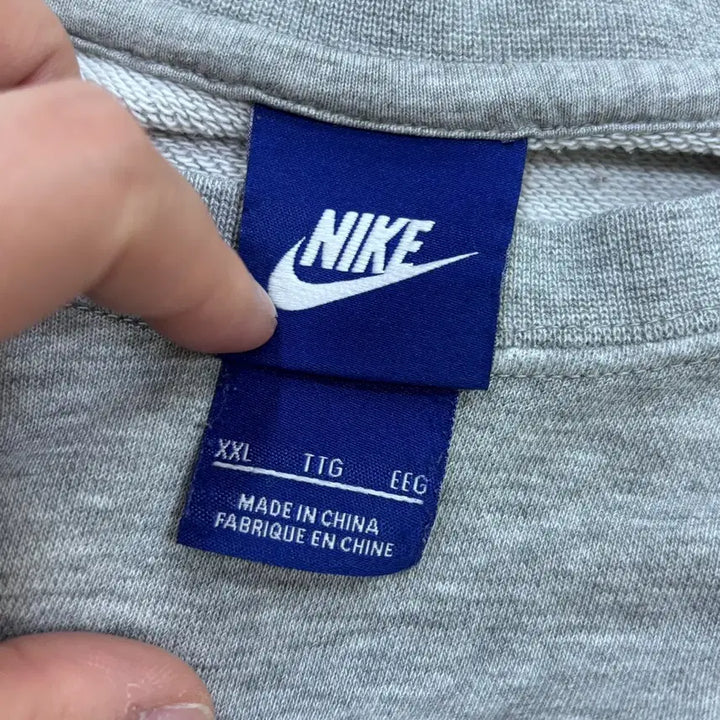 [BUNJANG] Nike Small Logo Crewneck Sweatshirt / XXL 나이키 스몰로고 맨투맨 티셔츠 0424E