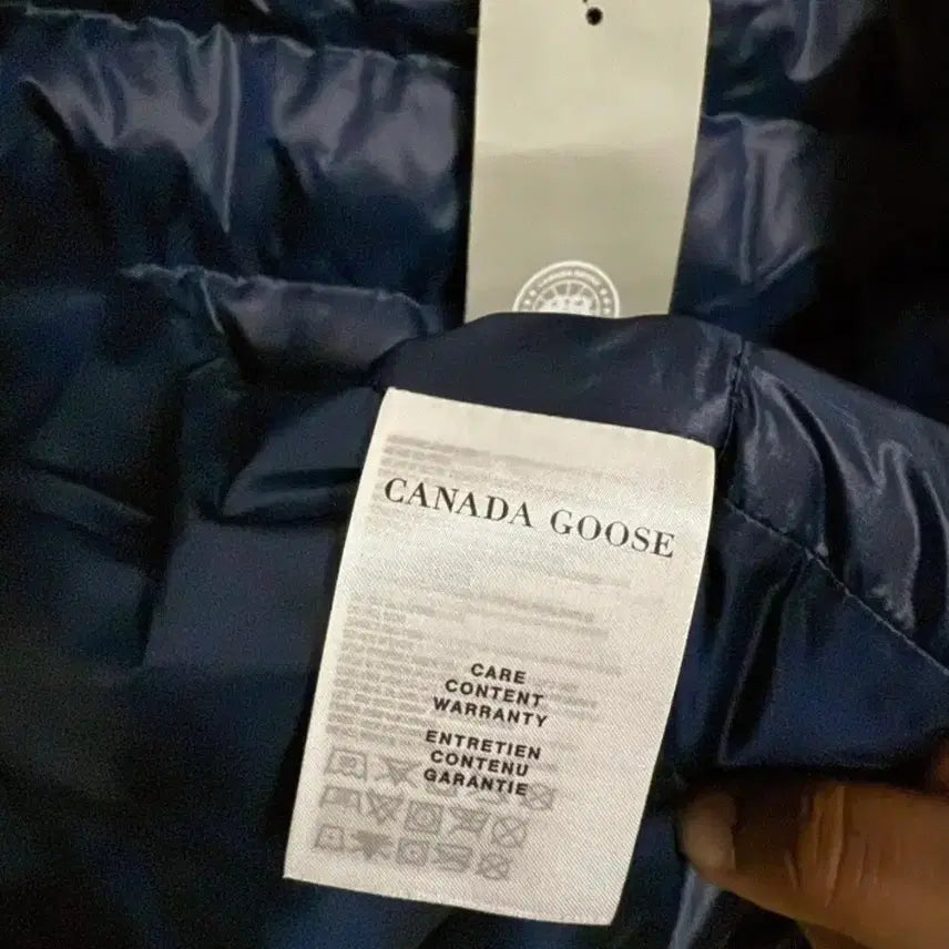 [BUNJANG] Canada Goose Vest Navy Blue / 급쳐분 (정품) 새상품 급 캐나다구스 패딩 조끼