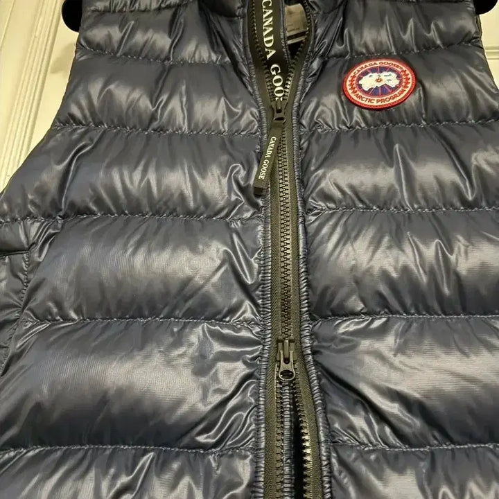 [BUNJANG] Canada Goose Vest Navy Blue / 급쳐분 (정품) 새상품 급 캐나다구스 패딩 조끼