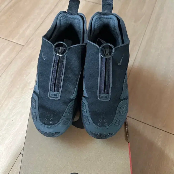 [SOLD OUT] 나이키 에어맥스 SNDR 고어텍스 블랙 앤 다크 스모크 그레이
