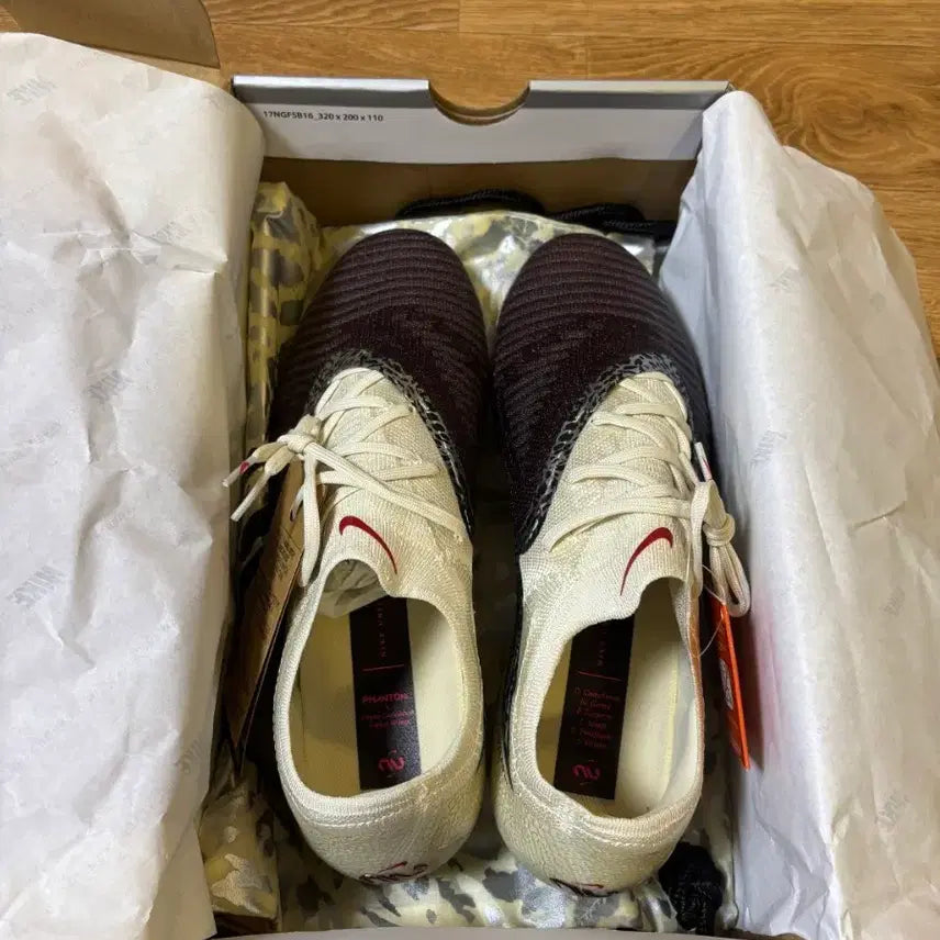[BUNJANG] Nike Phantom 6 Low Elite Soccer Cleats 270 / 나이키 유나이티드 팬텀 6 로우 엘리트 축구화 270