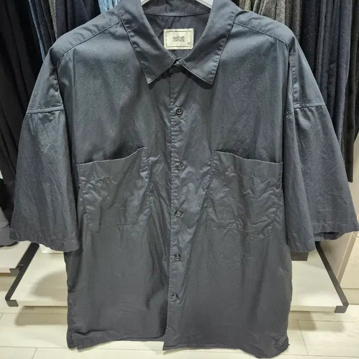 [BUNJANG] Anotheroffice Ink Navy Writer Short Sleeve Shirt / [02] 어나더오피스 잉크 네이비 라이터 반팔 셔츠 shirts