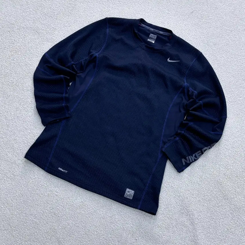 [BUNJANG] Nike Pro Dri-FIT Long Sleeve T-Shirt / L 나이키 프로 드라이핏 긴팔 티셔츠 0424E