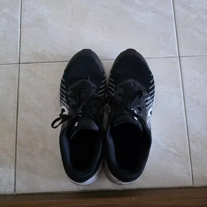 [BUNJANG] Nike Running Shoes (270mm) / 나이키 런닝화 급처합니다