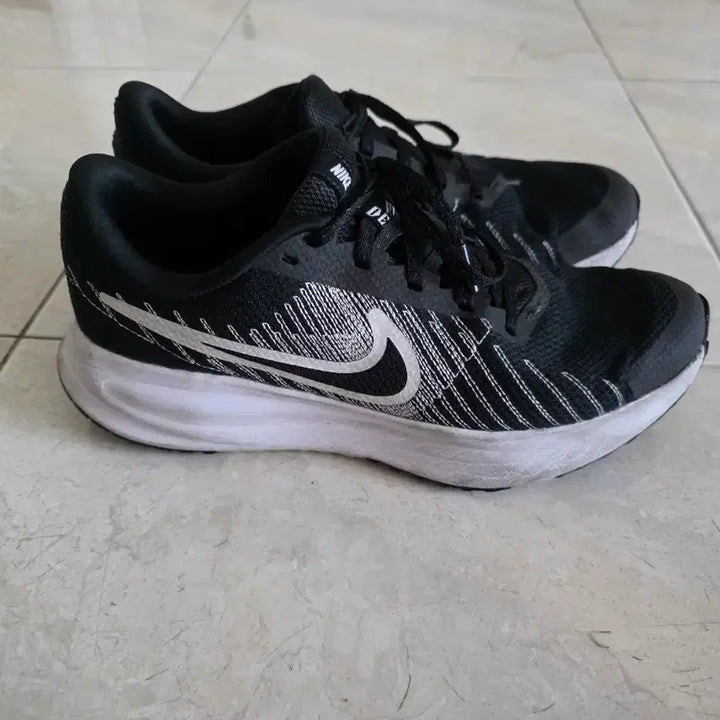 [BUNJANG] Nike Running Shoes (270mm) / 나이키 런닝화 급처합니다