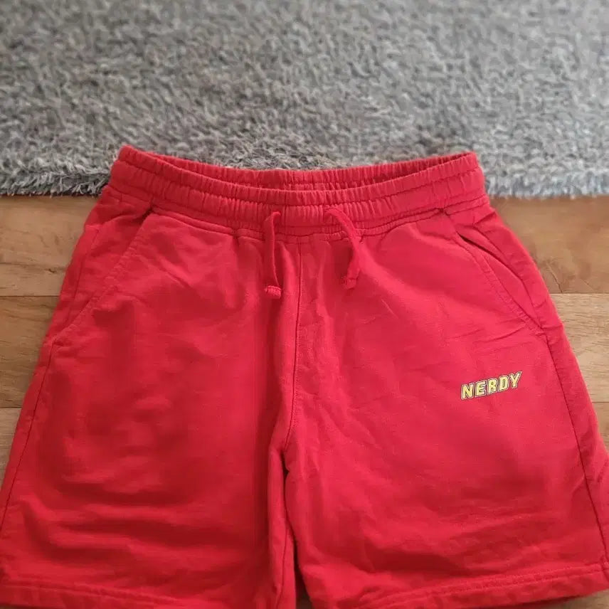 [BUNJANG] Nerdy Red Shorts / 널디 NERDY 레드 반바지