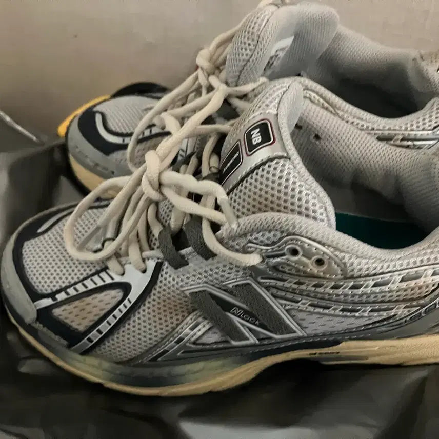 [BUNJANG] New Balance 1906R Gray Sneakers / 뉴발란스 1906R 운동화