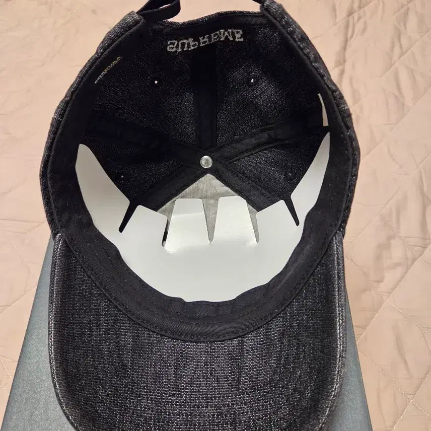 [BUNJANG] Supreme Cordura Denim Small Box 6-Panel Cap / 슈프림 코듀라 데님 스몰 박스 6-패널 블랙