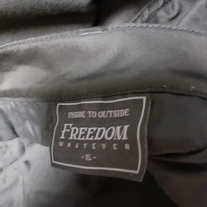 [BUNJANG] FREEDOM 검정색 남성 바지 / FREEDOM 검정색 남성 바지