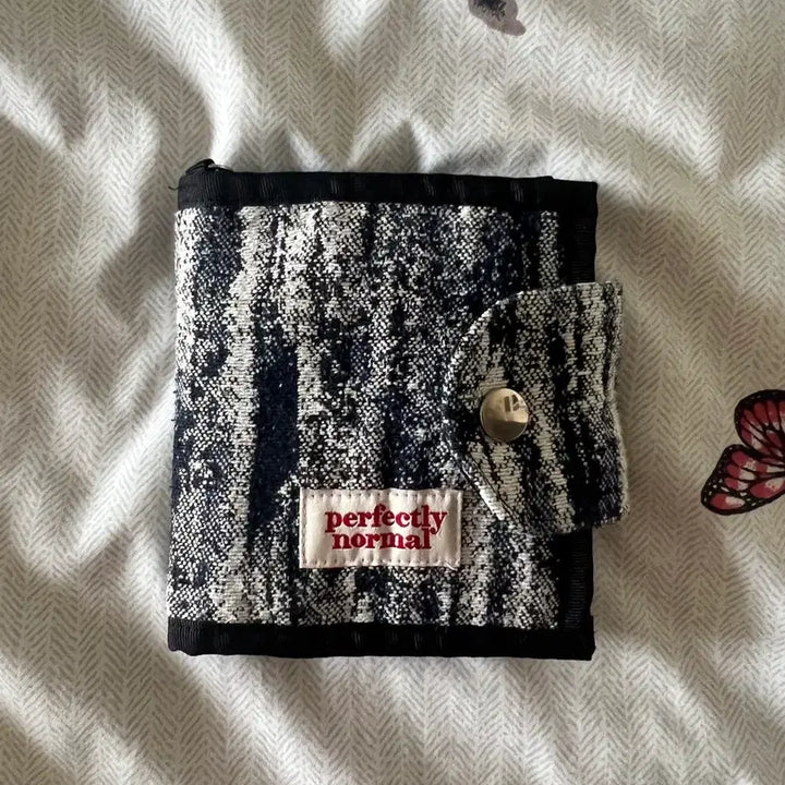 [BUNJANG] Handmade Knitted Bifold Wallet / 핸드메이드 지갑