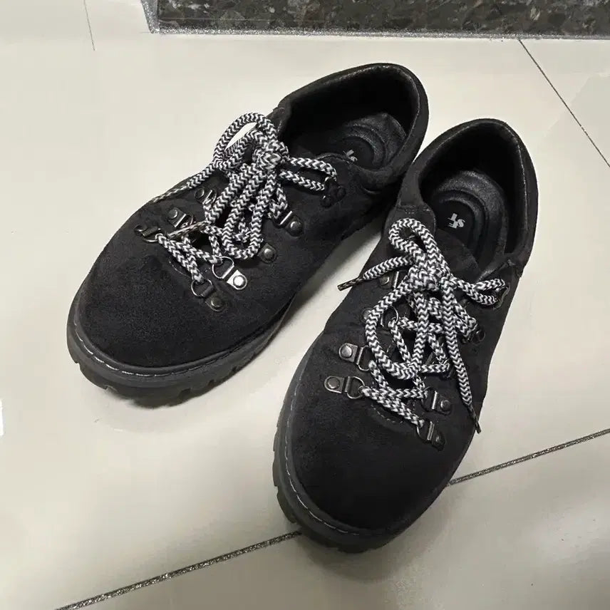 [BUNJANG] Sixfit Trail Hiking Shoes Size 41 (260-265) / 식스핏 트레킹화