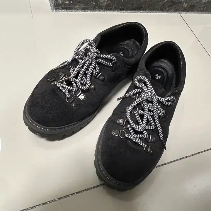 [BUNJANG] Sixfit Trail Hiking Shoes Size 41 (260-265) / 식스핏 트레킹화