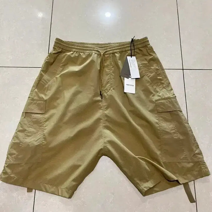 [SOLD OUT] 마하리쉬 (Maharishi)카고 하프 팬츠.