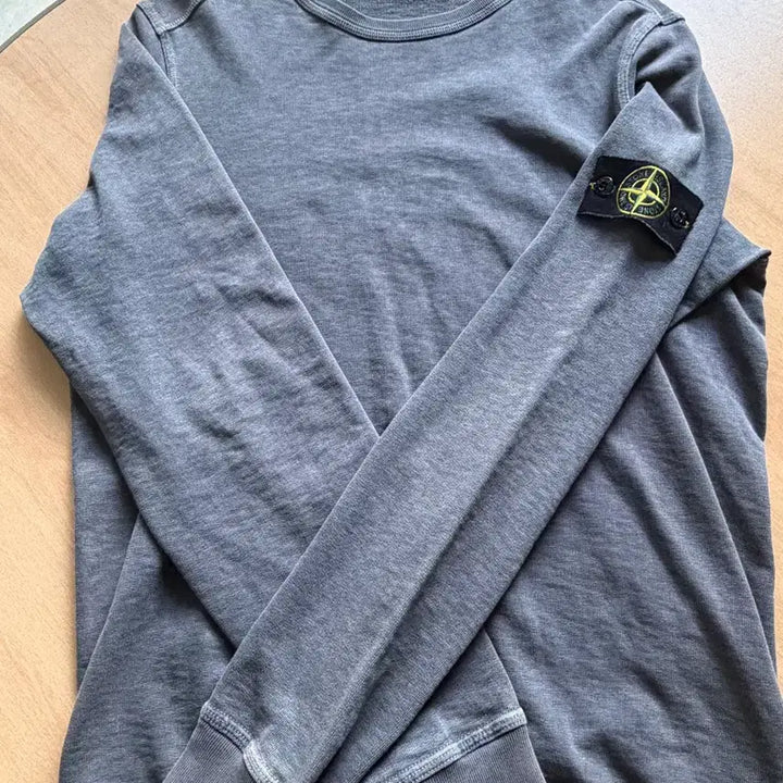 [BUNJANG] Stone Island Charcoal Crewneck Sweatshirt / [L사이즈 A급] 스톤 아일랜드 맨투맨