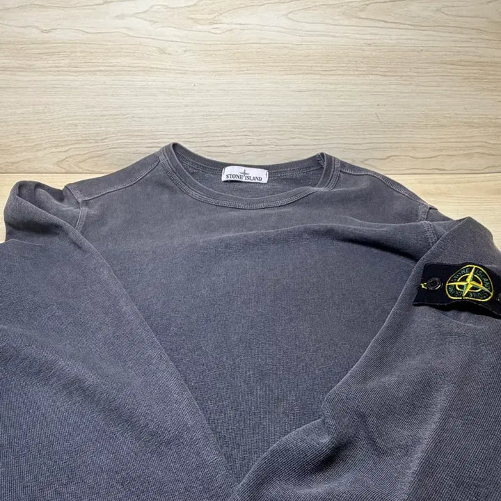 [BUNJANG] Stone Island Charcoal Crewneck Sweatshirt / [L사이즈 A급] 스톤 아일랜드 맨투맨
