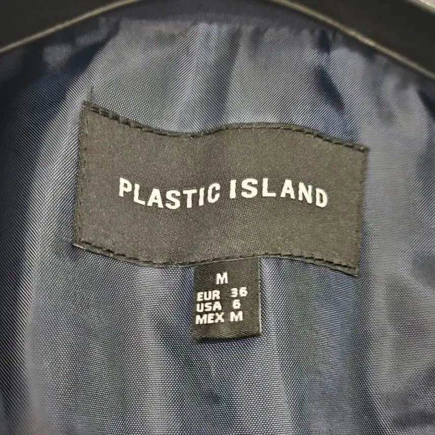 [BUNJANG] Plastic Island Navy Cropped Jacket / 플라스틱아일랜드 네이비색 크롭 자켓